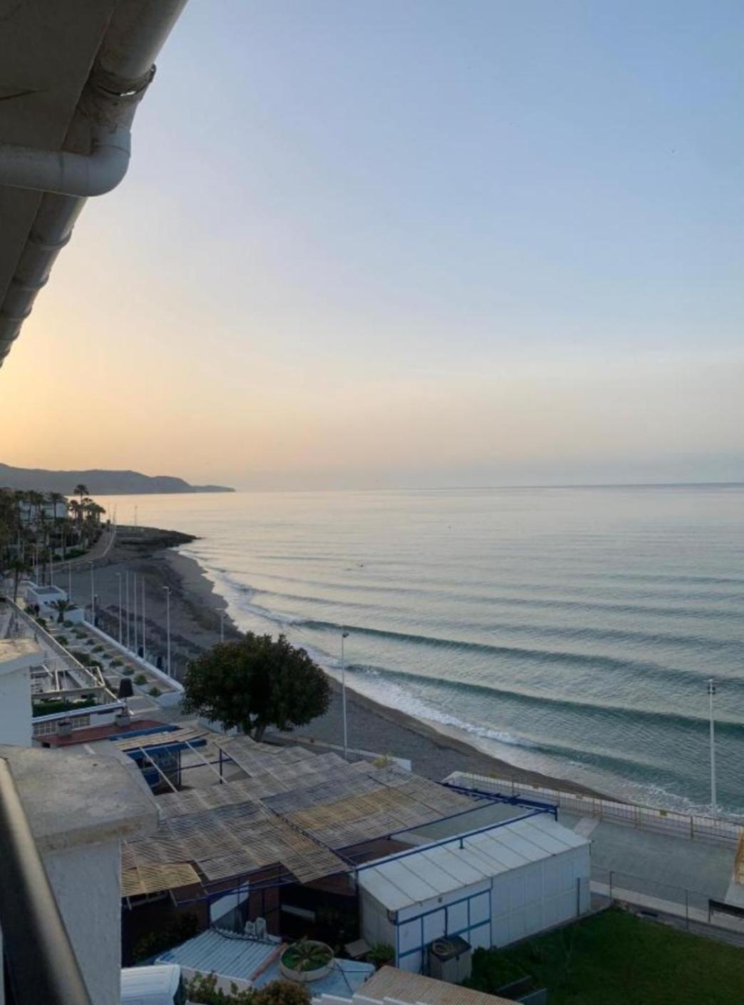 Precioso Apartamento Frontal Al Mar Nerja Exterior photo